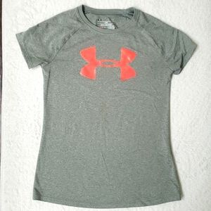 Girls Under Armour YSM loose fit heatgear shirt